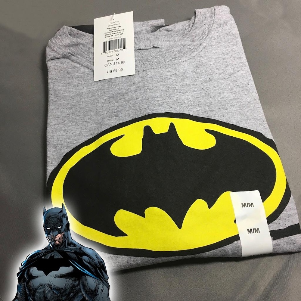 Batman T-Shirt for Boys or Girls Youth - Picture 2 of 5